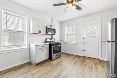 4763 Goethe Avenue, Saint Louis, MO 63116 - Photo 8