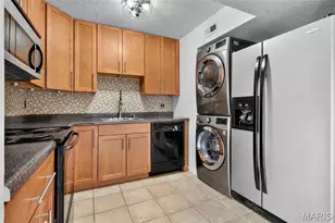 1729 Canary Cove, Brentwood, MO 63144 - Photo 10