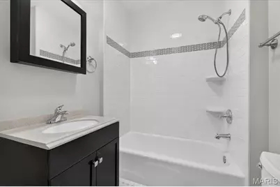 2415 Florent Avenue, Saint Louis, MO 63143 - Photo 12