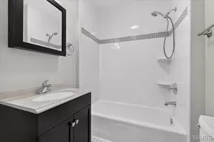2415 Florent Ave, Saint Louis, MO 63143 - Photo 12