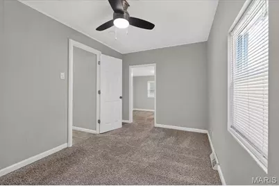 2415 Florent Avenue, Saint Louis, MO 63143 - Photo 14