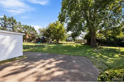 8816 Bridgeport Avenue, Brentwood, MO 63144 - Photo 34