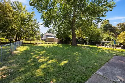 8816 Bridgeport Avenue, Brentwood, MO 63144 - Photo 40
