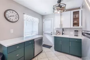 9920 Bunker Hill Dr, Saint Louis, MO 63123 - Photo 10