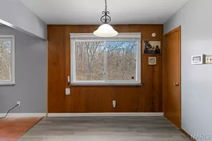 4132 Crestland Dr, Saint Louis, MO 63121 - Photo 10