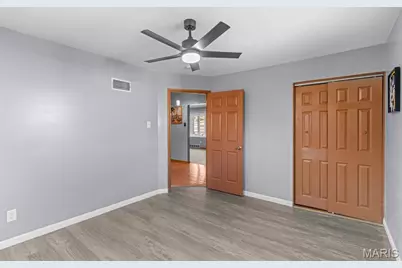4132 Crestland Drive, Saint Louis, MO 63121 - Photo 18