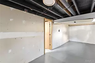 257 Cameron Rd, Saint Louis, MO 63137 - Photo 14
