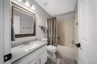 1121 Claytonbrook Ct, Ballwin, MO 63011 - Photo 26