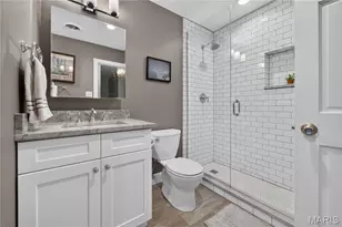 8001 Watkins Dr, Clayton, MO 63105 - Photo 16