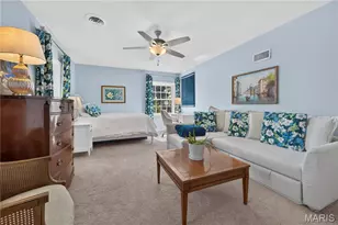 8001 Watkins Dr, Clayton, MO 63105 - Photo 18