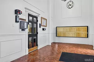 970 N Spoede, Saint Louis, MO 63146 - Photo 2