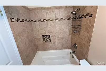 10830 Atterbury Drive, Saint Louis, MO 63123 - Photo 8