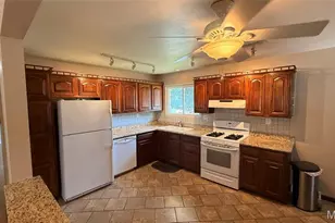 10830 Atterbury Dr, Saint Louis, MO 63123 - Photo 4