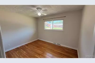 10830 Atterbury Drive, Saint Louis, MO 63123 - Photo 10