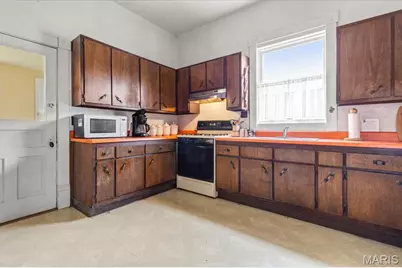 2130 Gilmore Lane, Wentzville, MO 63385 - Photo 10