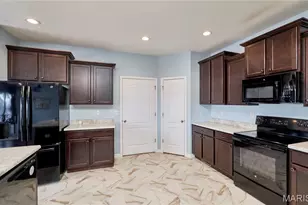 571 Newcastle Dr, Troy, MO 63379 - Photo 10