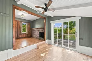 201 Perry St, Saint Charles, MO 63301 - Photo 22