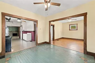 201 Perry St, Saint Charles, MO 63301 - Photo 10