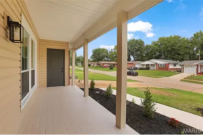 3950 Greengrass Drive, Florissant, MO 63033 - Photo 4