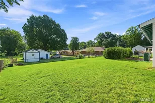 12022 Trampe Heights Ln, Hazelwood, MO 63138 - Photo 34