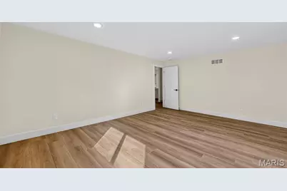 200 Park Charles Boulevard S, Saint Peters, MO 63376 - Photo 26