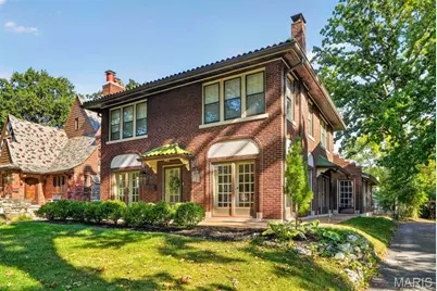 7035 Forsyth Boulevard, University City, MO 63105 - Photo 2