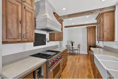 7035 Forsyth Boulevard, University City, MO 63105 - Photo 10