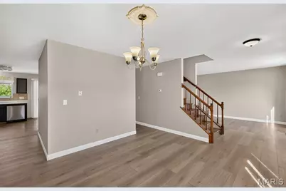 4356 Kensington Manor Drive, Saint Louis, MO 63128 - Photo 8