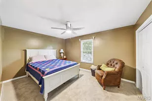 70 Breezeview Dr, Ballwin, MO 63021 - Photo 28