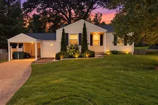 704 Lanvale Dr, Saint Louis, MO 63119 - Photo 1