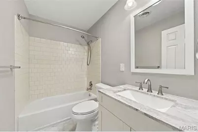 502 Iron Lantern Drive, Ballwin, MO 63011 - Photo 20