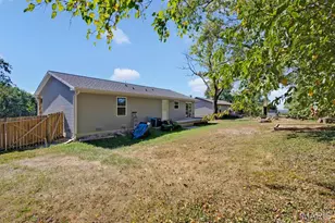 307 S Nettleton Ave, Winfield, MO 65704 - Photo 26