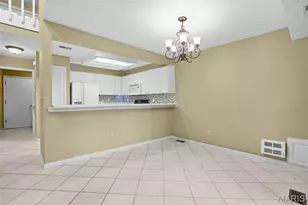 226 Hemingway Ln, Weldon Spring, MO 63304 - Photo 6