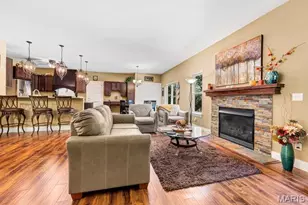 23540 Cabin Ridge Dr, Warrenton, MO 63383 - Photo 2