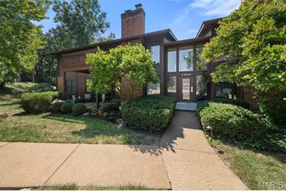 1968 Meadowtree Lane #5, Kirkwood, MO 63122 - Photo 2