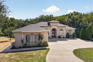 2400 Wimbledon Estates Dr, Festus, MO 63028 - Photo 2