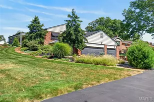10636 Rebecca Dr, Saint Louis, MO 63128 - Photo 12