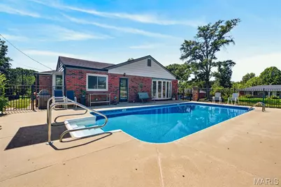 10636 Rebecca Drive, Saint Louis, MO 63128 - Photo 24
