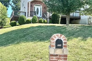 464 Legacy Ln, Villa Ridge, MO 63089 - Photo 2