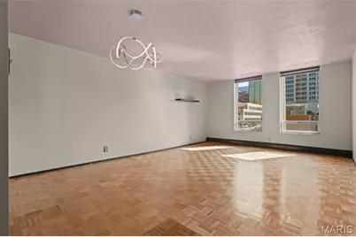 200 S Brentwood Boulevard #6F, Saint Louis, MO 63105 - Photo 8