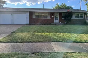 1395 Pepperhill Dr, Florissant, MO 63033 - Photo 1