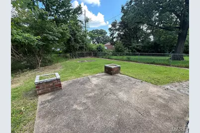 12 Saint Martha Court, Florissant, MO 63031 - Photo 4