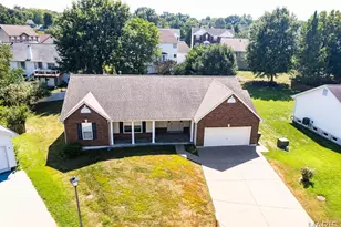 882 Sara Beth Ct, Saint Peters, MO 63376 - Photo 4