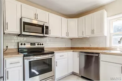 20 La Venta Drive, Florissant, MO 63031 - Photo 8