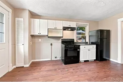 7809 Elton, Saint Louis, MO 63123 - Photo 12