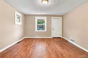 7809 Elton, Saint Louis, MO 63123 - Photo 8