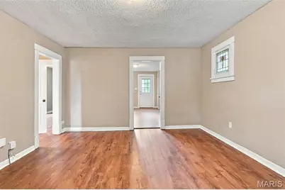 7809 Elton, Saint Louis, MO 63123 - Photo 10