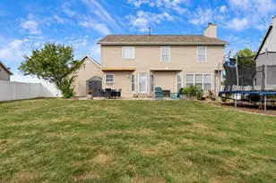 305 Valley Bluff Dr, Wentzville, MO 63385 - Photo 48