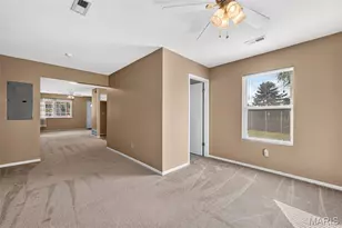 11075 Saxonhall Dr, Bridgeton, MO 63044 - Photo 20