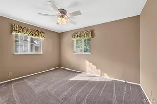 11075 Saxonhall Dr, Bridgeton, MO 63044 - Photo 12